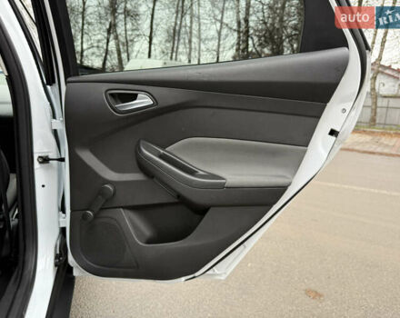 Белый Форд Фокус, объемом двигателя 1.6 л и пробегом 191 тыс. км за 8942 $, фото 35 на Automoto.ua