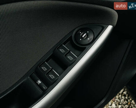 Форд Фокус 2014 в Харькове на Automoto.ua Белый Форд Фокус, объемом двигателя 1.6 л и пробегом 225 тыс. км за 8200 $, фото 11 на Automoto.ua