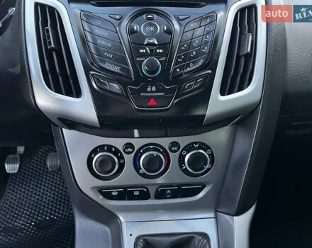 Белый Форд Фокус, объемом двигателя 1.6 л и пробегом 315 тыс. км за 6900 $, фото 13 на Automoto.ua