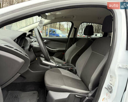 Белый Форд Фокус, объемом двигателя 1.6 л и пробегом 191 тыс. км за 8942 $, фото 27 на Automoto.ua