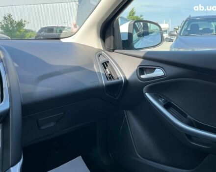 Белый Форд Фокус, объемом двигателя 1.6 л и пробегом 314 тыс. км за 8490 $, фото 9 на Automoto.ua