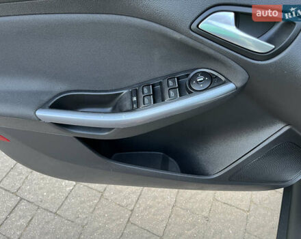 Белый Форд Фокус, объемом двигателя 1.6 л и пробегом 218 тыс. км за 8799 $, фото 87 на Automoto.ua