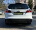 Белый Форд Фокус, объемом двигателя 1.6 л и пробегом 300 тыс. км за 7850 $, фото 5 на Automoto.ua