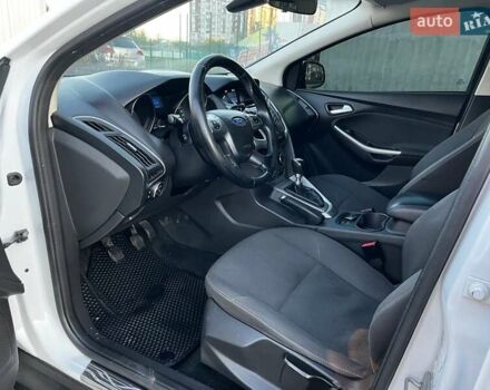 Белый Форд Фокус, объемом двигателя 1.6 л и пробегом 315 тыс. км за 6900 $, фото 9 на Automoto.ua