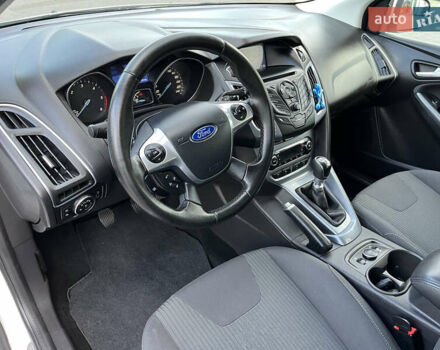 Белый Форд Фокус, объемом двигателя 1.6 л и пробегом 218 тыс. км за 8799 $, фото 109 на Automoto.ua