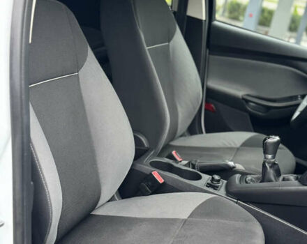 Белый Форд Фокус, объемом двигателя 1.6 л и пробегом 174 тыс. км за 8200 $, фото 20 на Automoto.ua