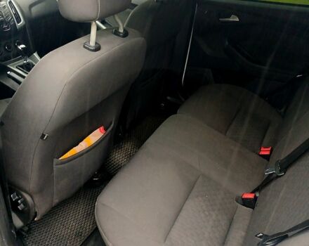 Белый Форд Фокус, объемом двигателя 1.6 л и пробегом 310 тыс. км за 7400 $, фото 5 на Automoto.ua