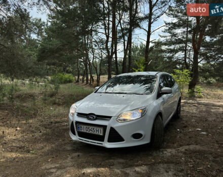 Белый Форд Фокус, объемом двигателя 1.6 л и пробегом 319 тыс. км за 7800 $, фото 1 на Automoto.ua