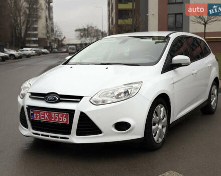 Белый Форд Фокус, объемом двигателя 1.6 л и пробегом 191 тыс. км за 8942 $, фото 5 на Automoto.ua