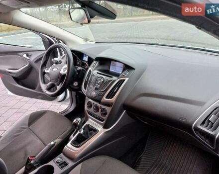 Белый Форд Фокус, объемом двигателя 1.6 л и пробегом 235 тыс. км за 7777 $, фото 29 на Automoto.ua