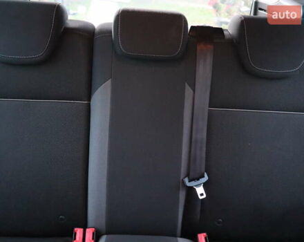 Белый Форд Фокус, объемом двигателя 1.6 л и пробегом 219 тыс. км за 6950 $, фото 14 на Automoto.ua