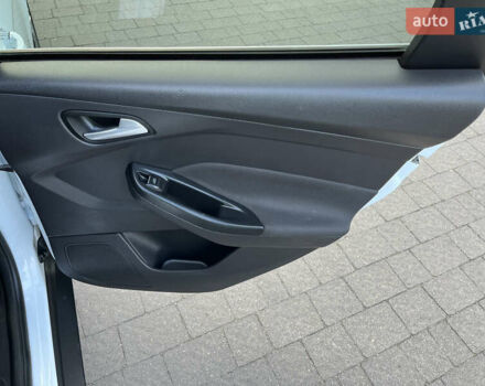 Белый Форд Фокус, объемом двигателя 1.6 л и пробегом 218 тыс. км за 8799 $, фото 96 на Automoto.ua