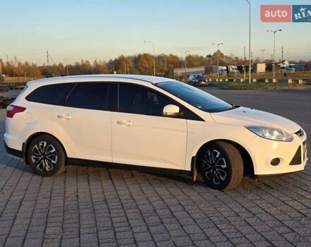 Білий Форд Фокус, об'ємом двигуна 1.6 л та пробігом 263 тис. км за 7800 $, фото 1 на Automoto.ua
