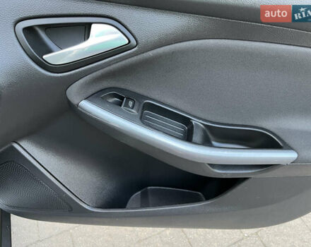 Белый Форд Фокус, объемом двигателя 1.6 л и пробегом 218 тыс. км за 8799 $, фото 98 на Automoto.ua