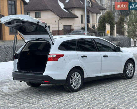 Белый Форд Фокус, объемом двигателя 1.6 л и пробегом 174 тыс. км за 7900 $, фото 16 на Automoto.ua