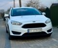 Белый Форд Фокус, объемом двигателя 1.5 л и пробегом 350 тыс. км за 7900 $, фото 1 на Automoto.ua