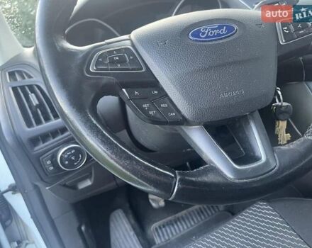 Форд Фокус 2015 у Ужгороді на Automoto.ua Білий Форд Фокус, об'ємом двигуна 1.5 л та пробігом 224 тис. км за 9400 $, фото 1 на Automoto.ua