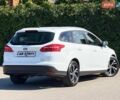 Белый Форд Фокус, объемом двигателя 1 л и пробегом 253 тыс. км за 5900 $, фото 16 на Automoto.ua
