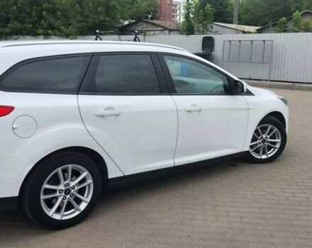 Білий Форд Фокус, об'ємом двигуна 1 л та пробігом 112 тис. км за 9000 $, фото 7 на Automoto.ua