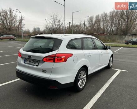 Белый Форд Фокус, объемом двигателя 1 л и пробегом 169 тыс. км за 8700 $, фото 4 на Automoto.ua