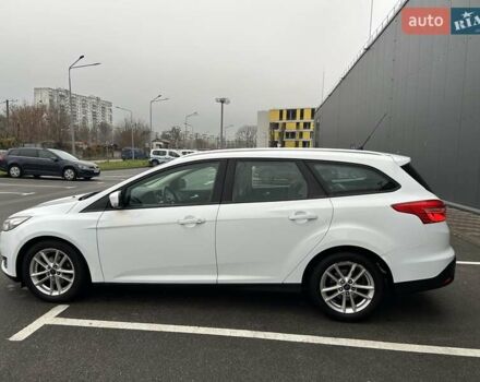 Белый Форд Фокус, объемом двигателя 1 л и пробегом 169 тыс. км за 8700 $, фото 7 на Automoto.ua