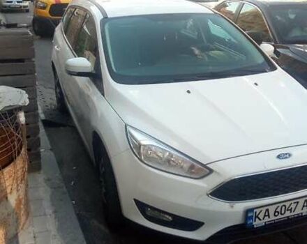 Белый Форд Фокус, объемом двигателя 1 л и пробегом 180 тыс. км за 6000 $, фото 1 на Automoto.ua