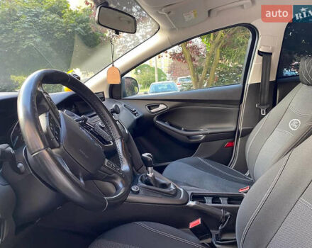 Форд Фокус 2015 в Львове на Automoto.ua Белый Форд Фокус, объемом двигателя 1.56 л и пробегом 193 тыс. км за 9000 $, фото 15 на Automoto.ua