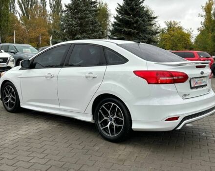 Белый Форд Фокус, объемом двигателя 2 л и пробегом 109 тыс. км за 8700 $, фото 3 на Automoto.ua