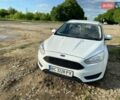 Белый Форд Фокус, объемом двигателя 1 л и пробегом 252 тыс. км за 5600 $, фото 3 на Automoto.ua