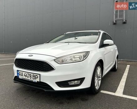 Белый Форд Фокус, объемом двигателя 1 л и пробегом 169 тыс. км за 8700 $, фото 9 на Automoto.ua