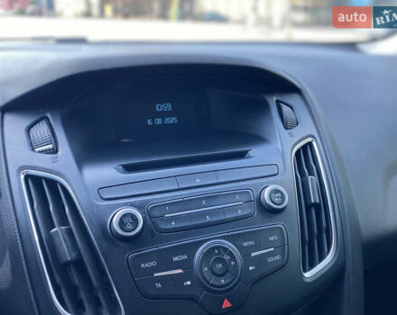 Білий Форд Фокус, об'ємом двигуна 1 л та пробігом 210 тис. км за 6150 $, фото 17 на Automoto.ua