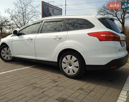 Белый Форд Фокус, объемом двигателя 1 л и пробегом 203 тыс. км за 6300 $, фото 15 на Automoto.ua