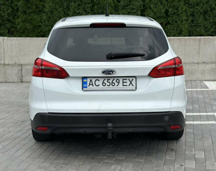 Белый Форд Фокус, объемом двигателя 1.5 л и пробегом 289 тыс. км за 9000 $, фото 3 на Automoto.ua