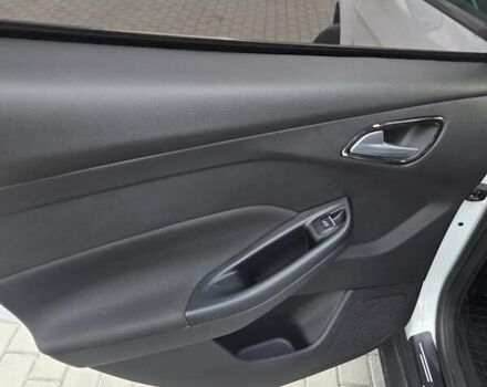 Форд Фокус 2016 в Теребовле на Automoto.ua Белый Форд Фокус, объемом двигателя 1.5 л и пробегом 224 тыс. км за 8000 $, фото 12 на Automoto.ua