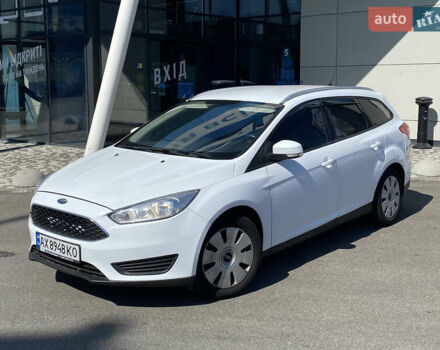 Білий Форд Фокус, об'ємом двигуна 1 л та пробігом 210 тис. км за 6150 $, фото 1 на Automoto.ua