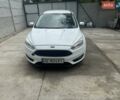 Белый Форд Фокус, объемом двигателя 1 л и пробегом 100 тыс. км за 5500 $, фото 1 на Automoto.ua