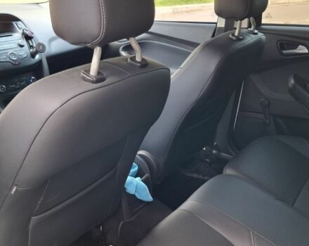 Белый Форд Фокус, объемом двигателя 1 л и пробегом 101 тыс. км за 6500 $, фото 7 на Automoto.ua