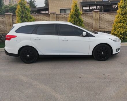 Белый Форд Фокус, объемом двигателя 1.5 л и пробегом 285 тыс. км за 8450 $, фото 2 на Automoto.ua