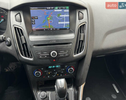 Белый Форд Фокус, объемом двигателя 2 л и пробегом 217 тыс. км за 9900 $, фото 30 на Automoto.ua