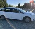 Белый Форд Фокус, объемом двигателя 1 л и пробегом 220 тыс. км за 7800 $, фото 13 на Automoto.ua