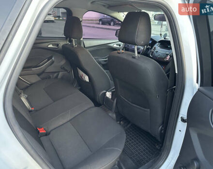 Белый Форд Фокус, объемом двигателя 1 л и пробегом 160 тыс. км за 6850 $, фото 10 на Automoto.ua