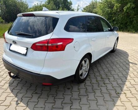 Белый Форд Фокус, объемом двигателя 1.6 л и пробегом 270 тыс. км за 4802 $, фото 2 на Automoto.ua