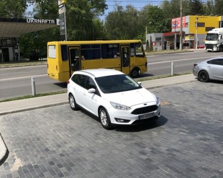 Белый Форд Фокус, объемом двигателя 1 л и пробегом 202 тыс. км за 8700 $, фото 2 на Automoto.ua