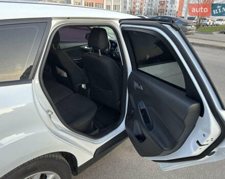 Белый Форд Фокус, объемом двигателя 1 л и пробегом 160 тыс. км за 6850 $, фото 9 на Automoto.ua