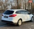 Белый Форд Фокус, объемом двигателя 1 л и пробегом 211 тыс. км за 6100 $, фото 6 на Automoto.ua