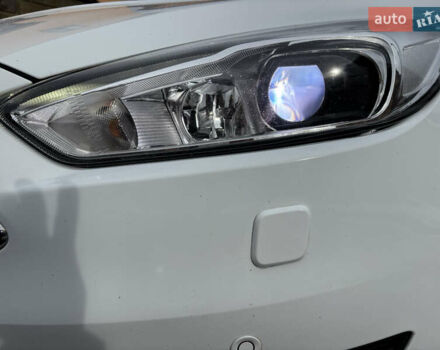 Белый Форд Фокус, объемом двигателя 2 л и пробегом 217 тыс. км за 9900 $, фото 12 на Automoto.ua