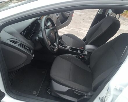 Белый Форд Фокус, объемом двигателя 1.5 л и пробегом 185 тыс. км за 8400 $, фото 21 на Automoto.ua