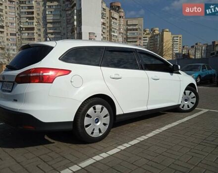 Белый Форд Фокус, объемом двигателя 1 л и пробегом 203 тыс. км за 6300 $, фото 13 на Automoto.ua