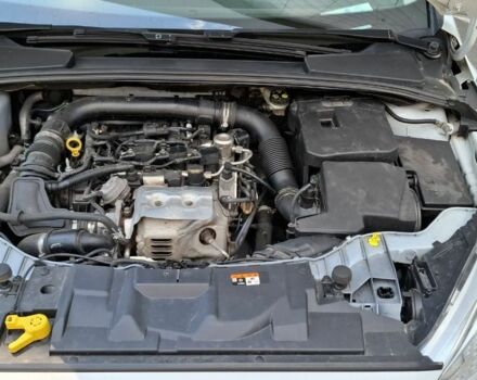 Белый Форд Фокус, объемом двигателя 1 л и пробегом 101 тыс. км за 6500 $, фото 6 на Automoto.ua