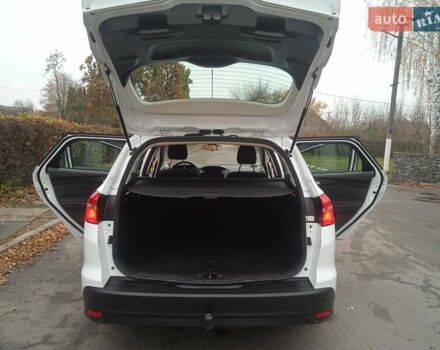 Білий Форд Фокус, об'ємом двигуна 1.6 л та пробігом 185 тис. км за 8400 $, фото 19 на Automoto.ua